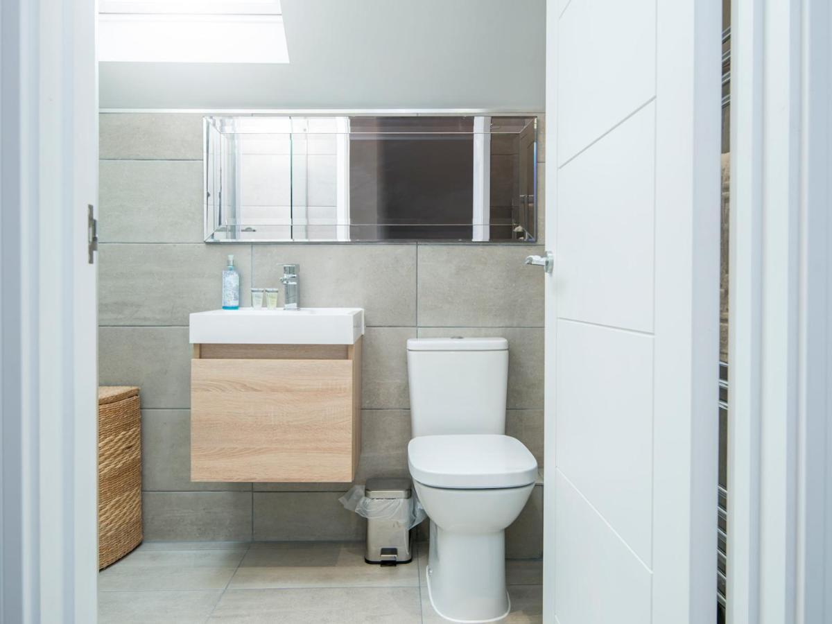 Pass The Keys New Stylish & Elegant 2 Bed Apartment In The City! Кардифф Экстерьер фото